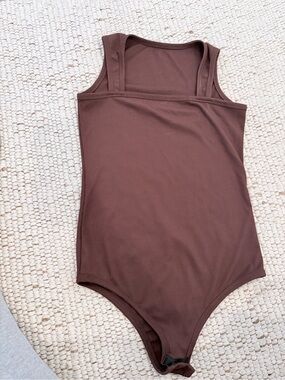 Women’s Ribbed Brown Square-Neck Bodysuit